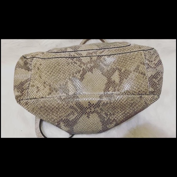 SOLD!!!!!  Michael Kors Snake print purse - Picture 7 of 7